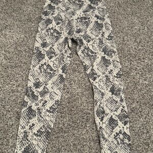 PINK Victoria's Secret Snake Print Leggings